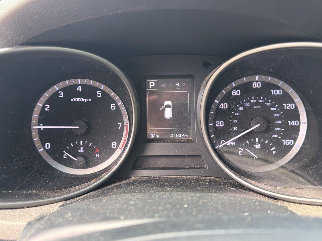 Used 2018 Hyundai Santa Fe SE w/ Cargo Package FWD image 21