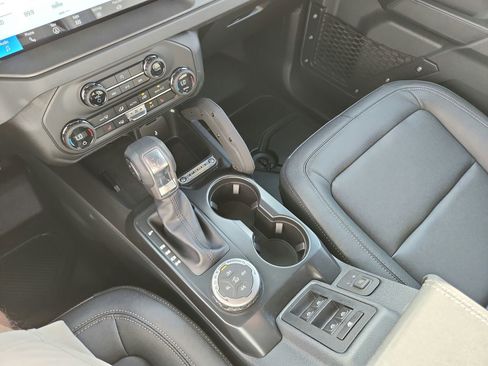 New 2026 Ford Bronco Big Bend w/ Black Diamond Package AWD/4WD image 17