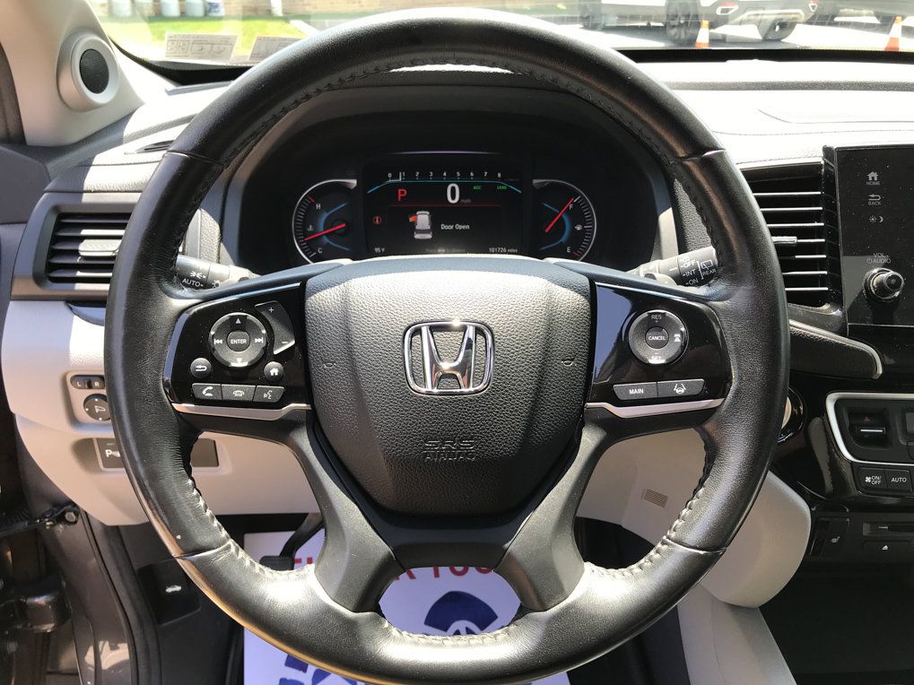 Used 2021 Honda Pilot Touring image 15