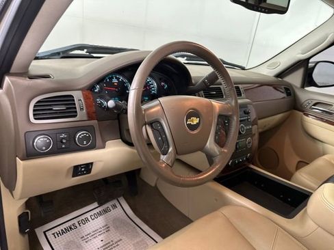 Used 2013 Chevrolet Silverado 1500 LTZ w/ LTZ White Diamond Edition image 18