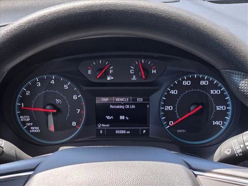 Used 2024 Chevrolet Malibu LT FWD image 11