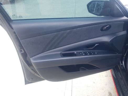 Used 2025 Hyundai Elantra N FWD image 9