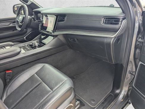 Used 2022 Jeep Wagoneer Series II image 19