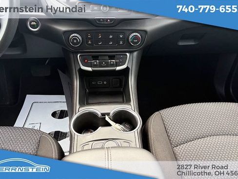 Used 2022 GMC Terrain SLE FWD image 13