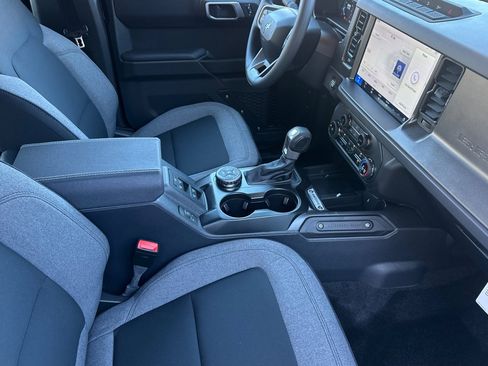 New 2025 Ford Bronco Base w/ Sasquatch Package image 15