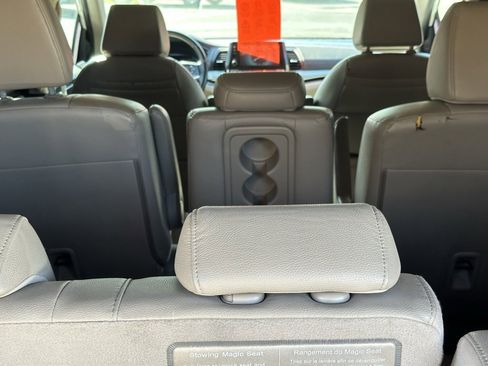 Used 2019 Honda Odyssey EX-L image 9