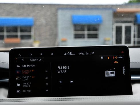 Used 2024 Genesis G70 2.5T image 20