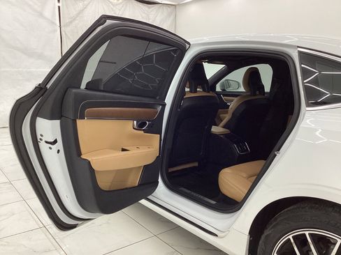 Used 2018 Volvo S90 T6 Inscription image 22