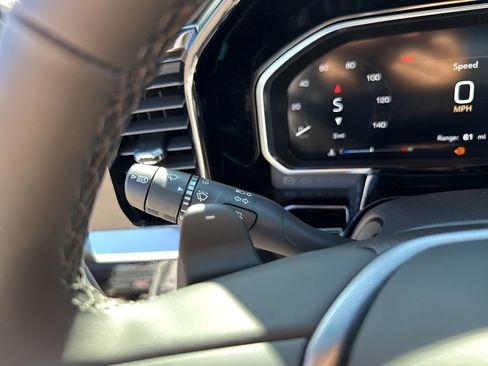 New 2026 GMC Sierra 1500 SLT image 31