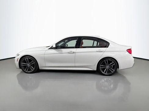 Used 2018 BMW 340i Sedan w/ Premium Package image 9