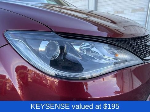 Used 2018 Chrysler Pacifica Touring-L w/ Premium Audio Group image 10