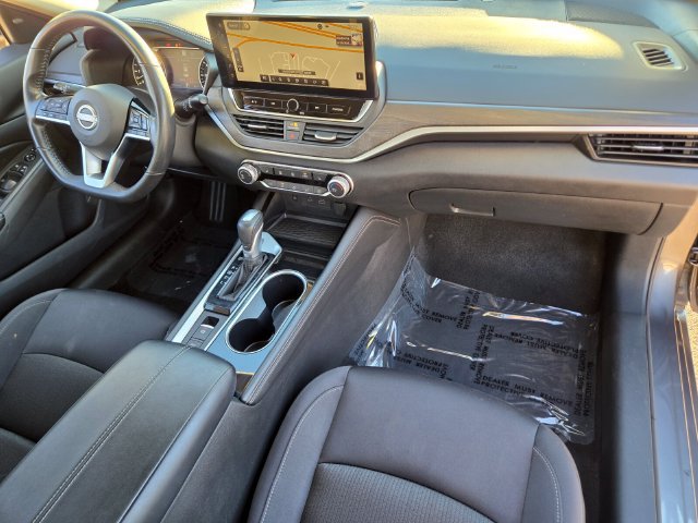 Used 2024 Nissan Altima 2.5 SV w/ SV Premium Package FWD image 23