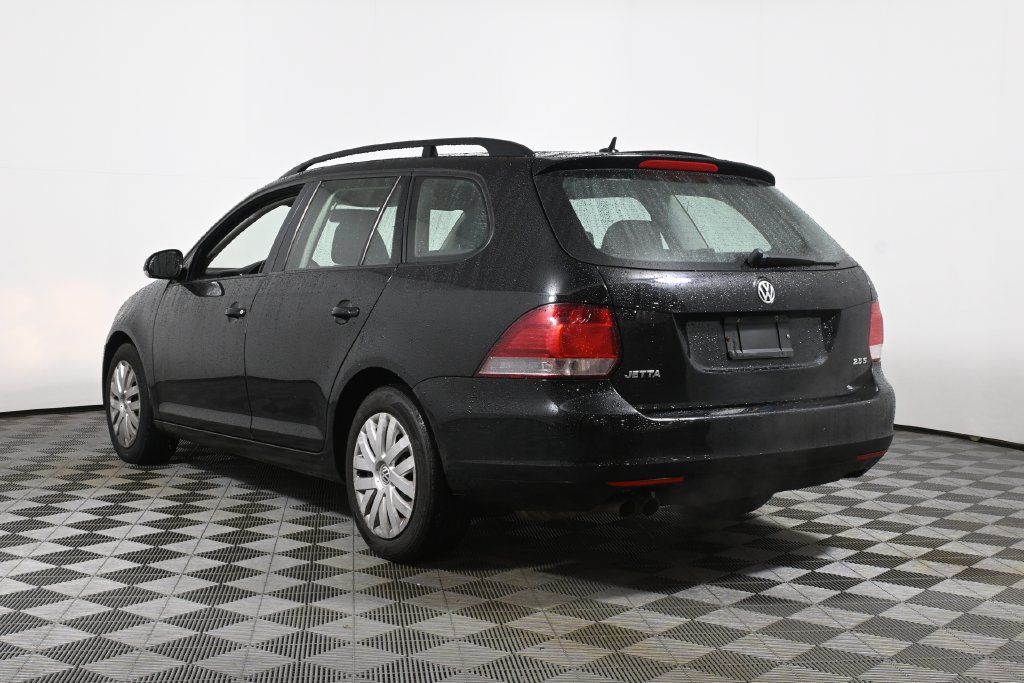 Used 2013 Volkswagen Jetta S FWD image 9