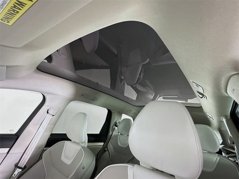 New 2025 Volvo EX90 Plus w/ Protection Package Premier image 22