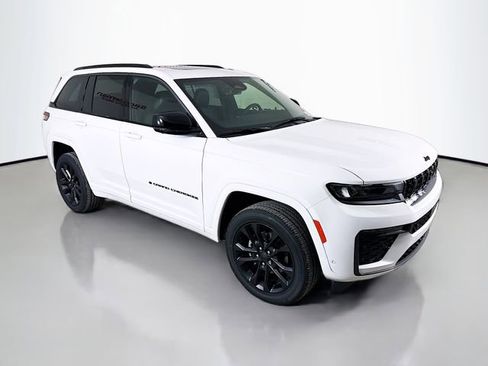 New 2026 Jeep Grand Cherokee Limited AWD/4WD image 1