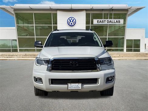 Used 2022 Toyota Sequoia TRD Sport image 6
