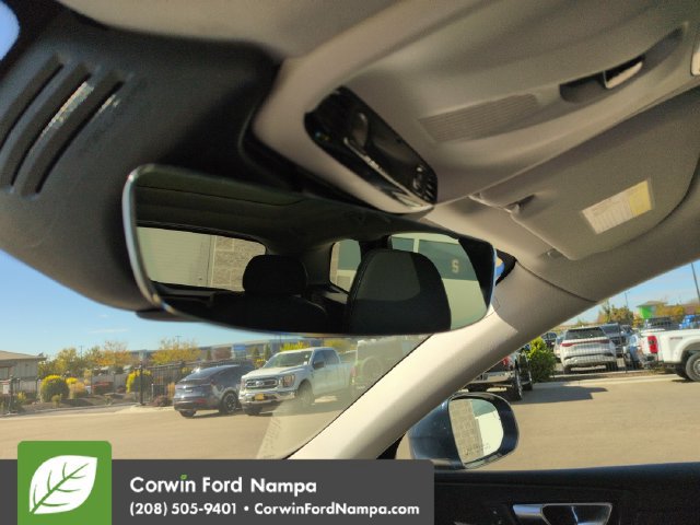 Used 2021 Volvo XC60 T5 Momentum AWD/4WD image 20