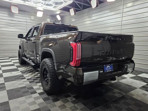 Used 2023 Toyota Tundra Limited AWD/4WD image 8