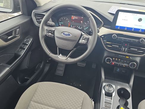 Certified 2022 Ford Escape SE w/ Convenience Package image 16