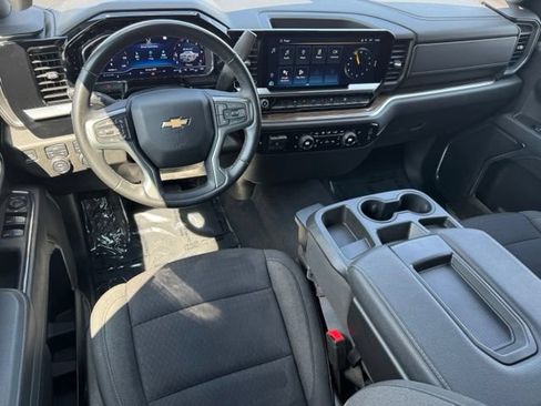 Certified 2023 Chevrolet Silverado 1500 LT AWD/4WD image 10