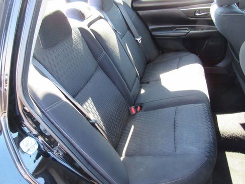 Used 2018 Nissan Altima 2.5 SV image 18