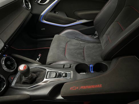 Used 2018 Chevrolet Camaro ZL1 w/ LPO, ZL1 Protection Package image 38