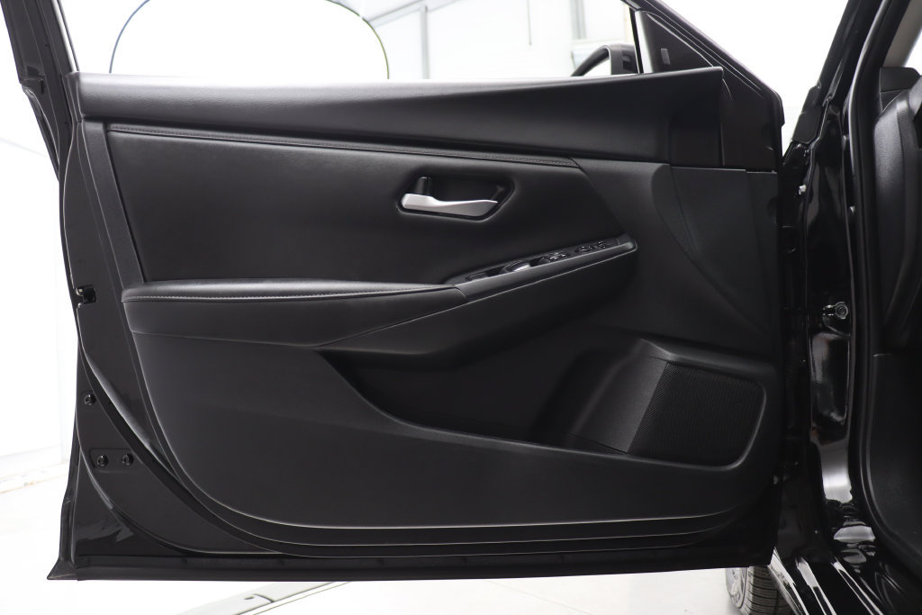 Used 2024 Nissan Sentra SV FWD image 32