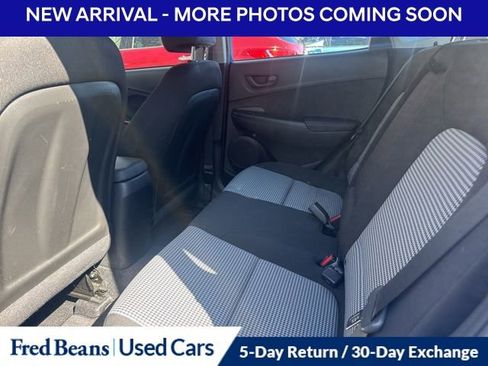 Certified 2022 Hyundai Kona SE w/ Cargo Package image 7