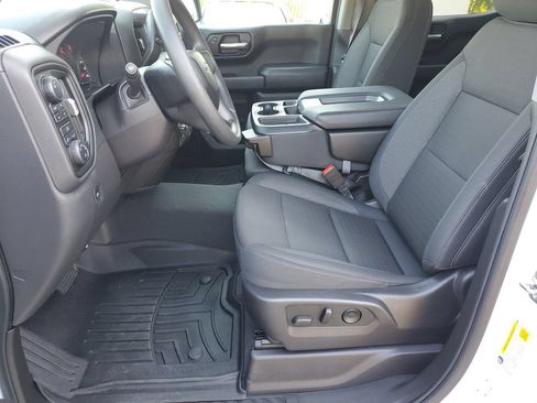 Used 2025 Chevrolet Silverado 1500 Custom Trail Boss AWD/4WD image 21