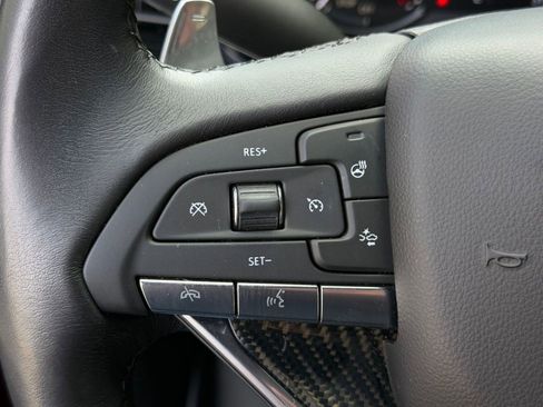 Used 2023 Cadillac XT6 Sport w/ LPO, Premium Carpet Package image 17