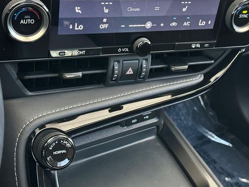 Used 2025 Lexus NX 250 FWD w/ Accessory Package (2T) image 19