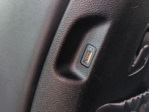 Used 2020 Kia Telluride S image 27