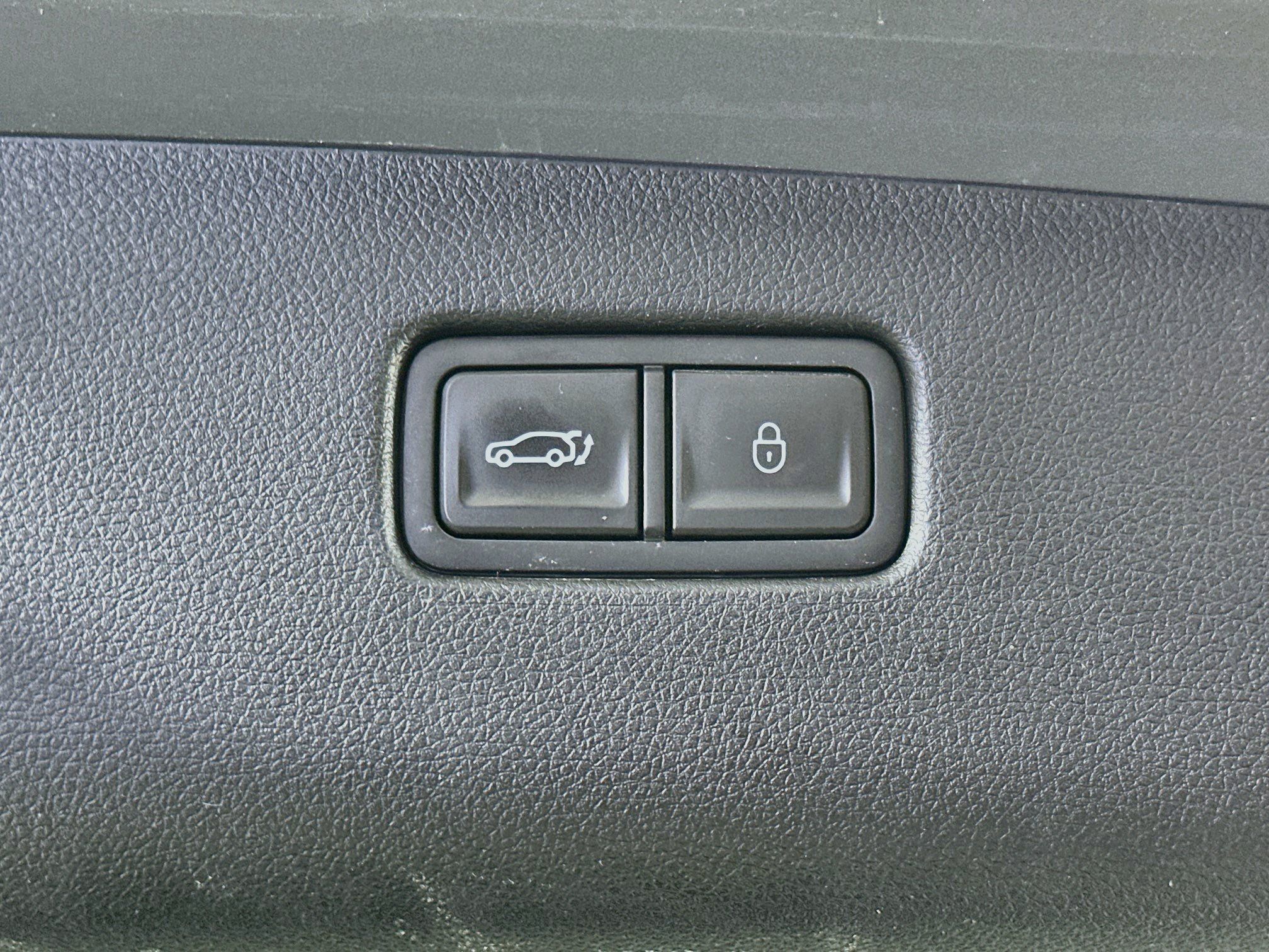 Used 2025 Genesis GV70 2.5T AWD/4WD image 29