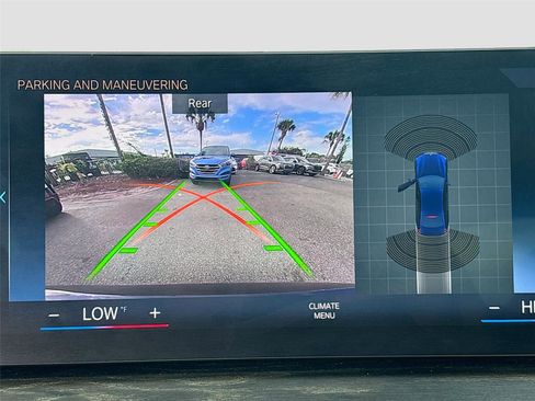 Used 2023 BMW 330e 330e w/ M Sport Package image 15