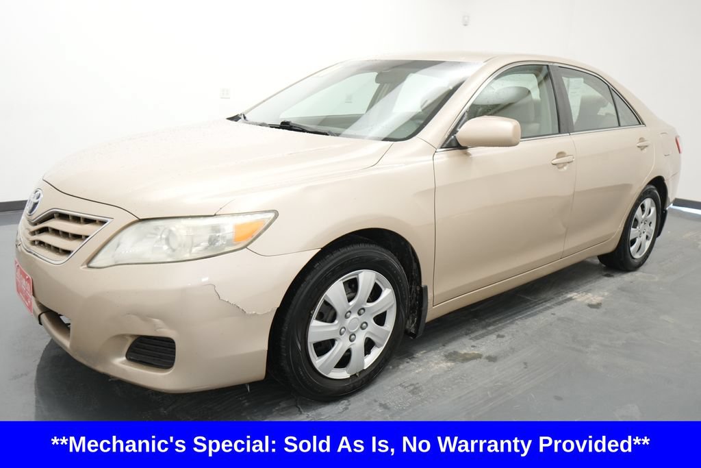 Used 2010 Toyota Camry LE FWD image 3