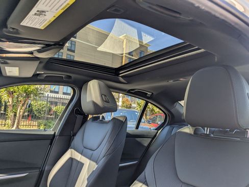 Used 2025 BMW 330i Sedan w/ Convenience Package image 16