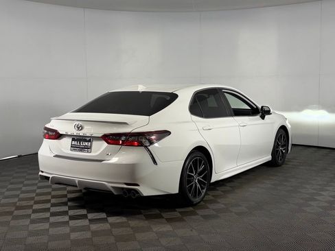 Used 2024 Toyota Camry SE w/ Audio Upgrade Package image 7