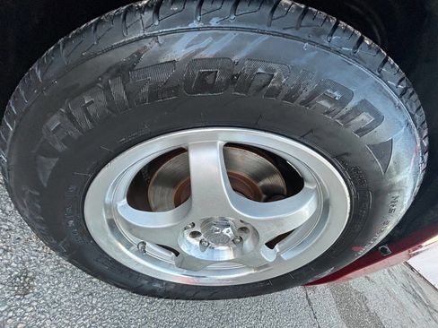 Used 2010 Toyota Camry LE image 28