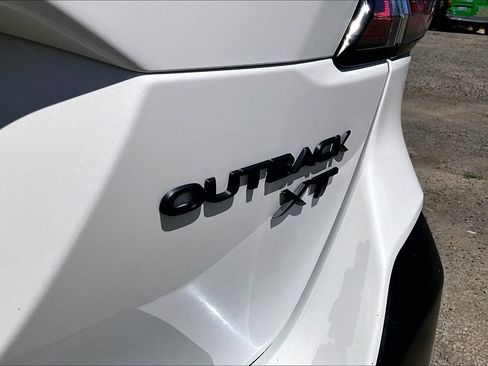 Used 2021 Subaru Outback Onyx Edition XT AWD/4WD image 11
