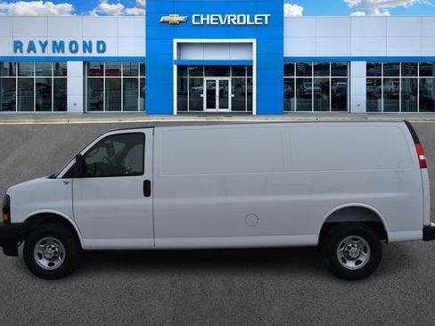 New 2025 Chevrolet Express 2500 Extended image 7