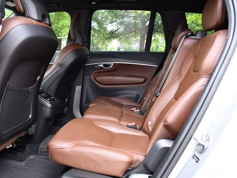 Used 2024 Volvo XC90 B6 Ultimate w/ Protection Package AWD/4WD image 18
