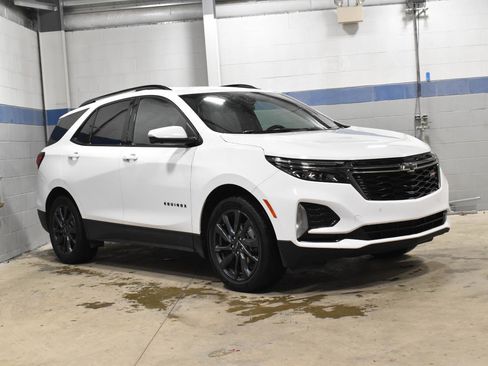 Used 2022 Chevrolet Equinox RS w/ RS Leather Package image 30