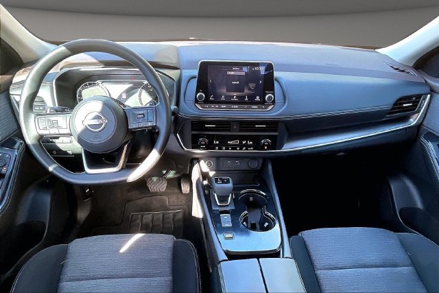Used 2023 Nissan Rogue SV FWD image 14