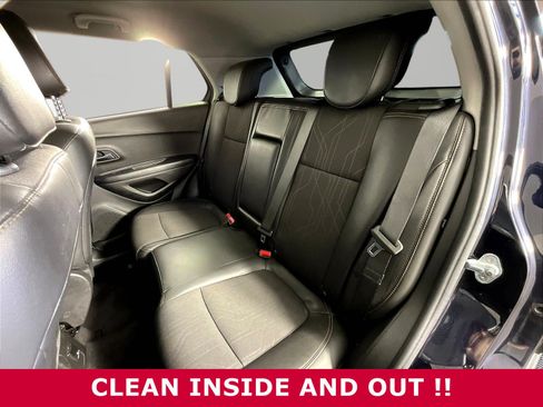 Used 2021 Chevrolet Trax LT w/ Driver Confidence Package FWD image 21