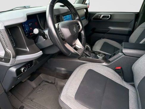 Used 2023 Ford Bronco Big Bend w/ Sasquatch Package AWD/4WD image 21