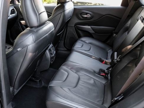 Used 2022 Jeep Cherokee Latitude Lux image 50