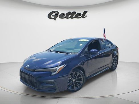 Used 2025 Toyota Corolla SE FWD image 1
