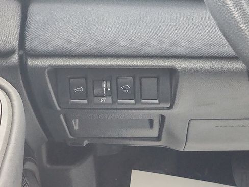 Used 2020 Subaru Outback Premium image 13