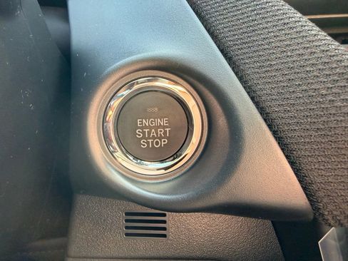 New 2026 Subaru Outback Limited AWD/4WD image 13
