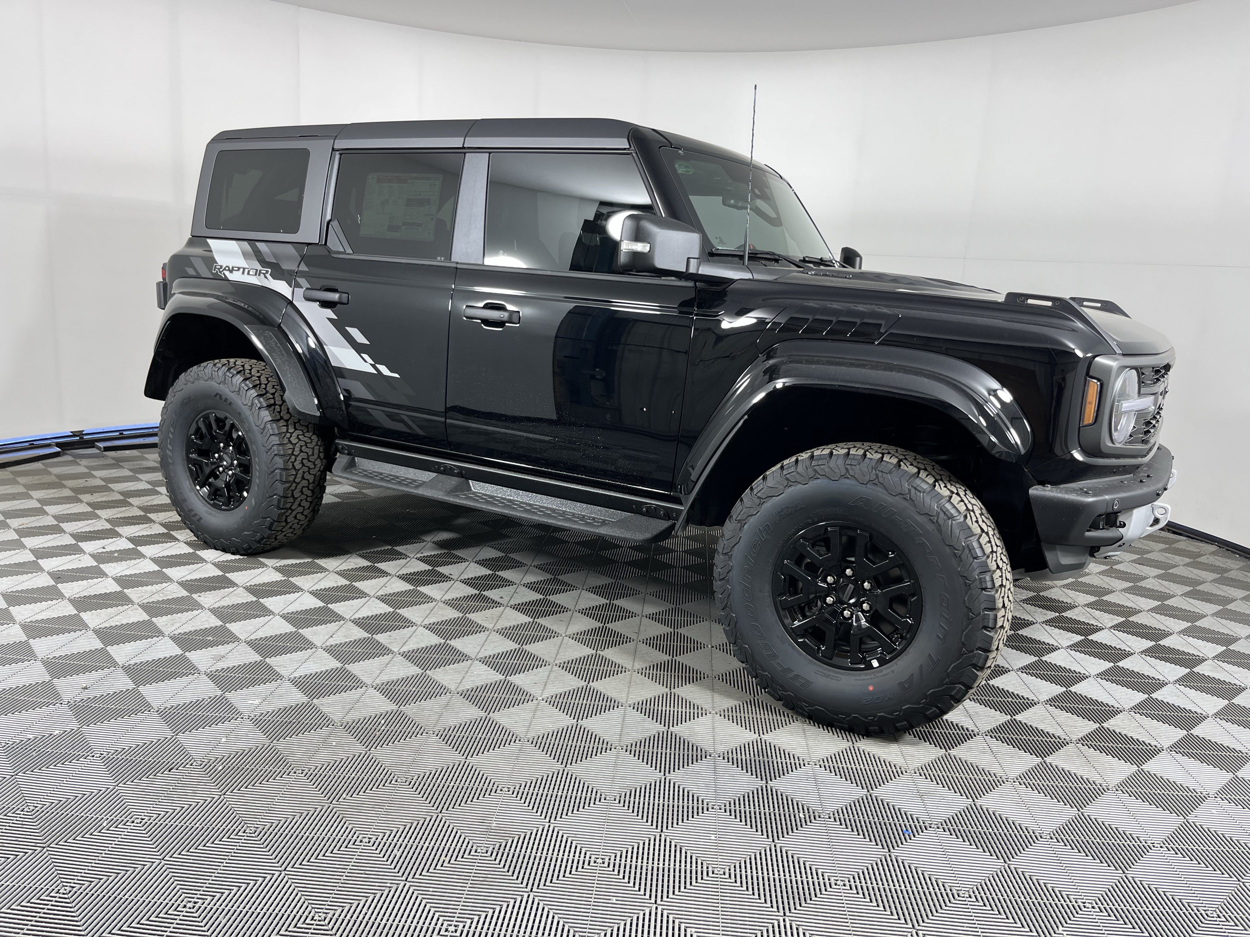New 2026 Ford Bronco Raptor w/ Interior Carbon Fiber Pack AWD/4WD image 26